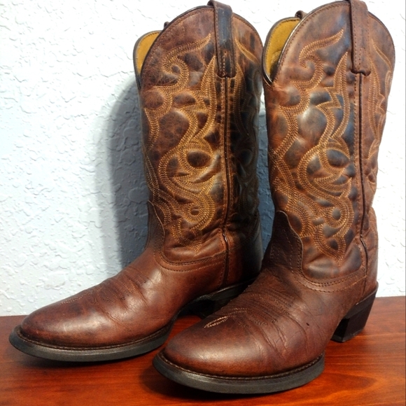 Laredo Women's Maddie Embroidered Round Toe Pull On Leather Boots - Picture 1 of 8